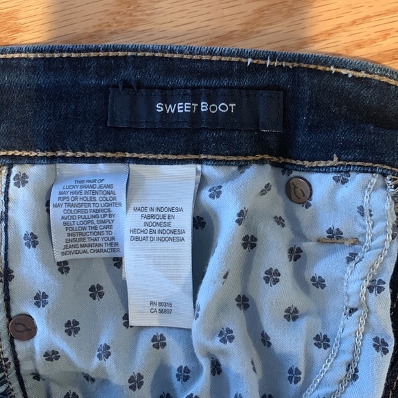 Lucky Brand bootcut jeans! - Picture 5 of 5